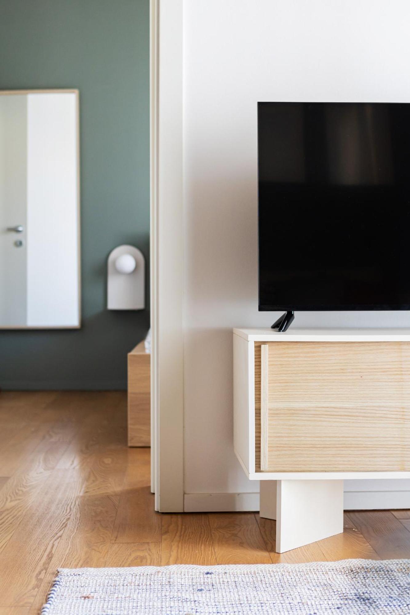 Double Private Parking, 2 Bedrooms & 2 Bathrooms - Elegant Apartment In Old Town 우디네 외부 사진